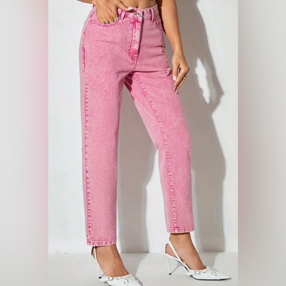 Mint Julep Denim - Pink Wash Straight Denim Mom Jeans | 30” Waist | 29” Inseam | NWT